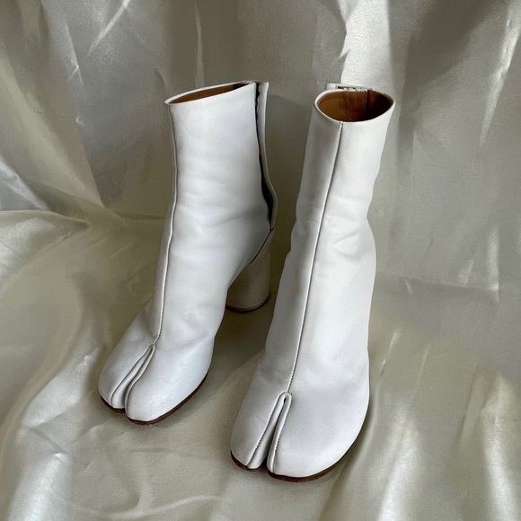 Maison Martin Margiela Shoes - ❗️SOLD❗️Maison Martin Margiela white leather tabi boots